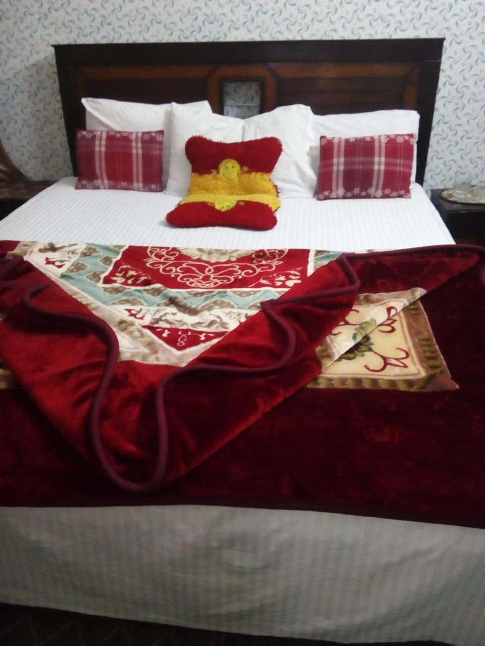 New City Lodges Guesthouse Islamabad Room photo