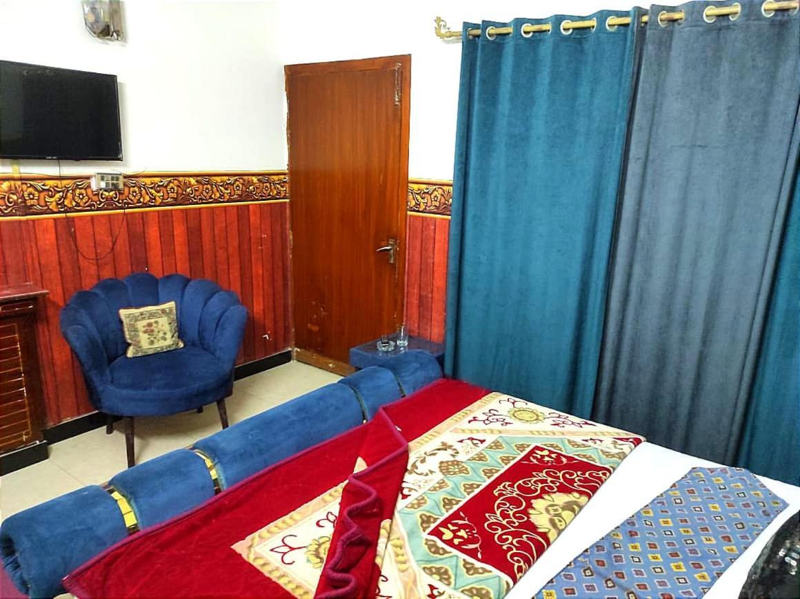 New City Lodges Guesthouse Islamabad Exterior photo